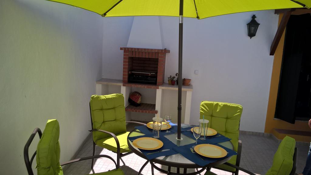 Casa Castanhos Guest House Vila Fresca Exterior photo